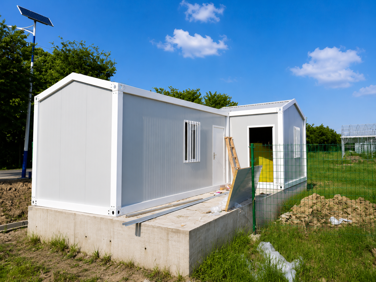 Finished Studio With Kitchen & Bathroom