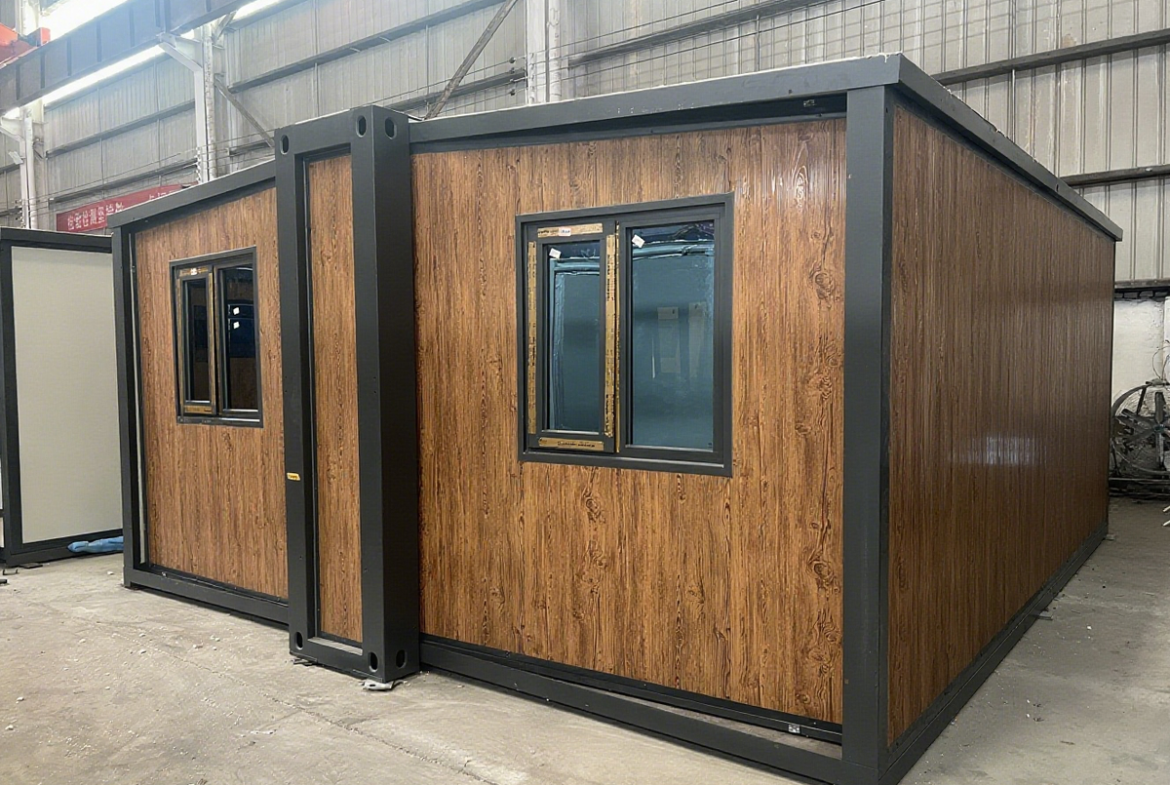 Fast Build Luxury 40ft 20ft Expandable Container House Prefabricated Minimalist America Prefab Mobile House Living Room Bedroom