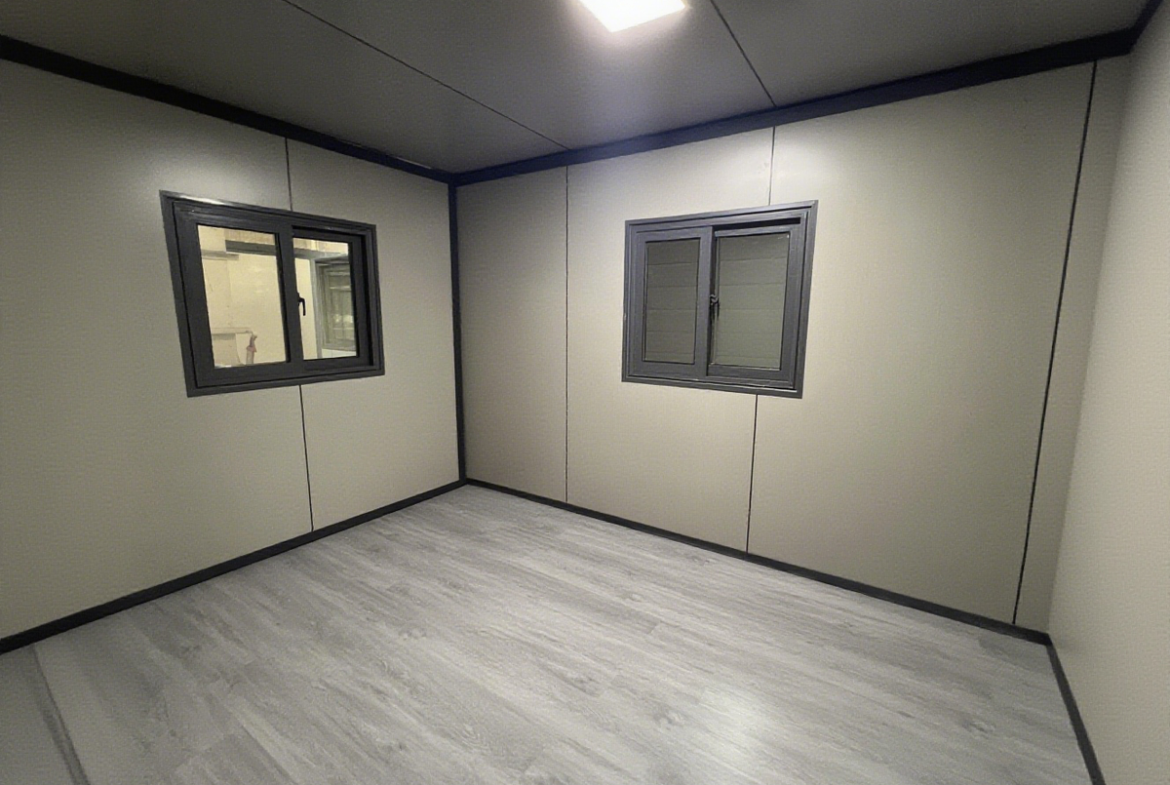 XH 20ft Prefabricated Expandable Container Home Portable Extra Space for Farmhouse Family Use No reviews yet