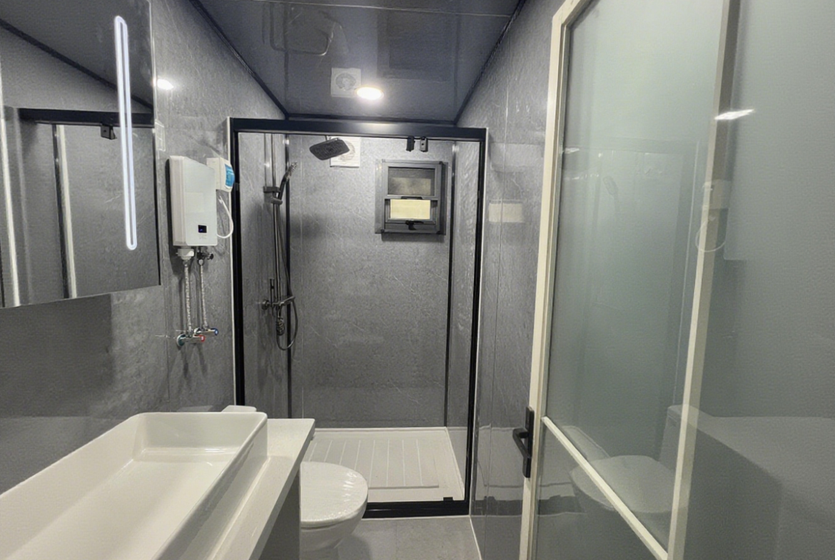 XH 20ft Prefabricated Expandable Container Home Portable Extra Space for Farmhouse Family Use No reviews yet